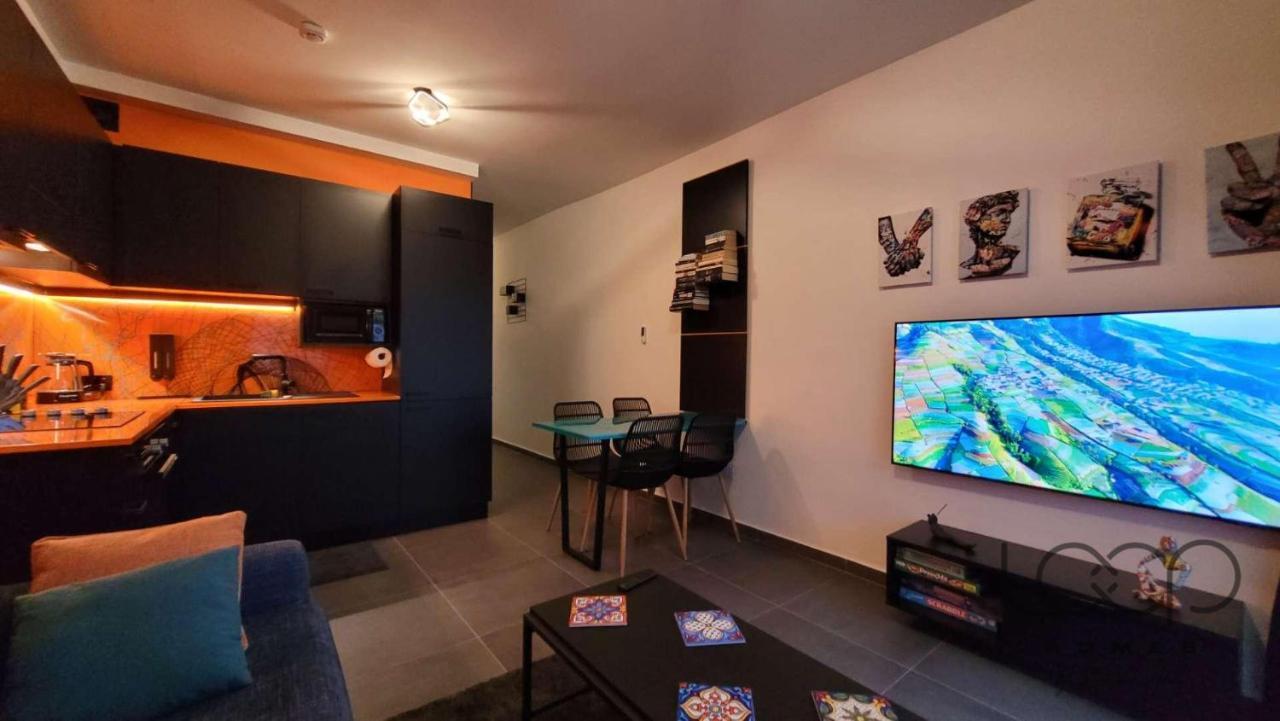 Modern - 50 M From Sea - Free Wi-Fi - Super Cool - Terrace - Fully Air-Conditioned 圣保罗湾城 外观 照片